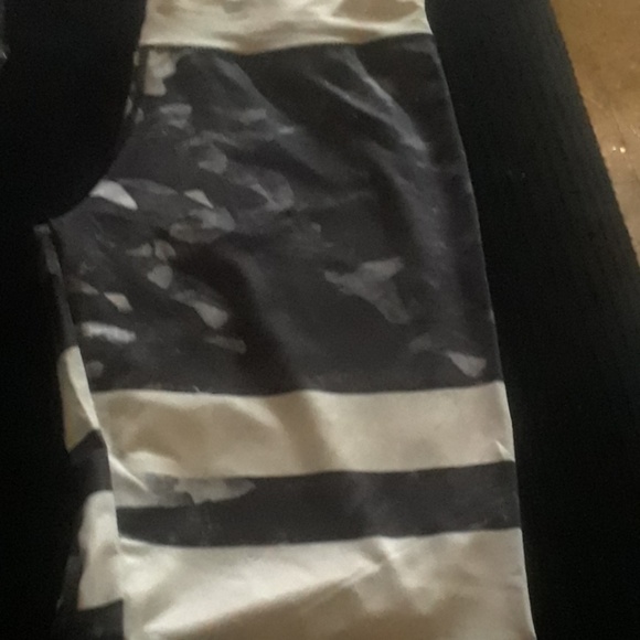 Leggings - Picture 1 of 3